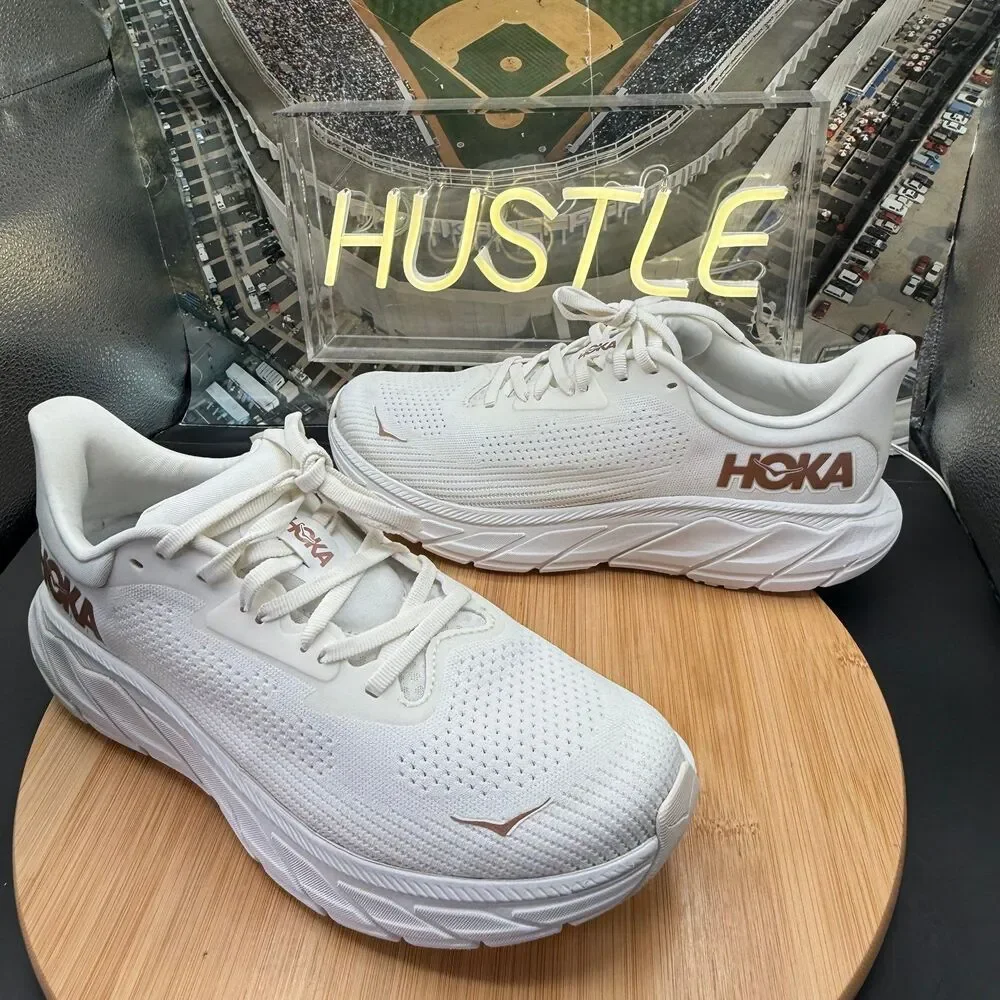 Hoka One One hoka one